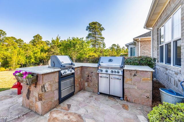 8469 Oak Abbey Trail NE, Leland, NC 28451