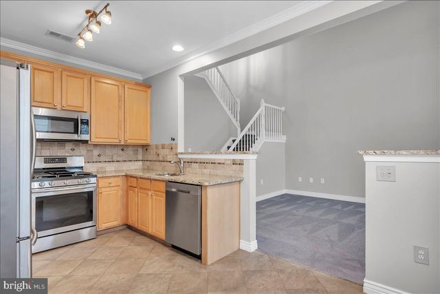 146 CHANCELLOR DR, Woodbury, NJ 08096