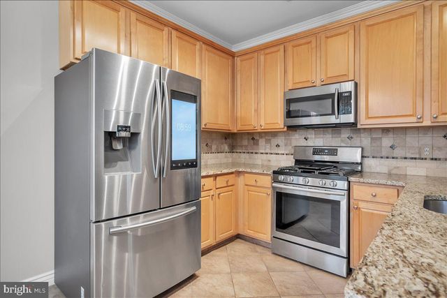 146 CHANCELLOR DR, Woodbury, NJ 08096