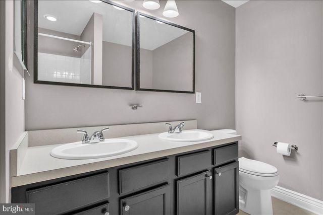 146 CHANCELLOR DR, Woodbury, NJ 08096