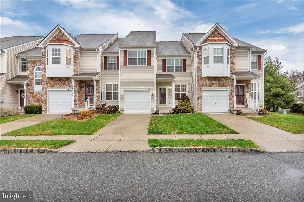 146 CHANCELLOR DR, WOODBURY, NJ 08096 — photo 2