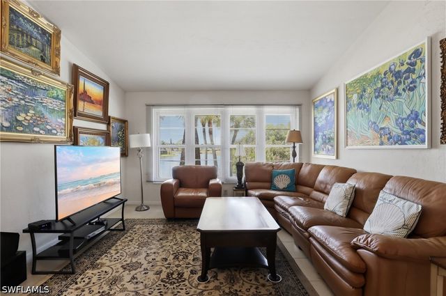 4050 Ice Castle WAY 2812, Naples, FL 34112