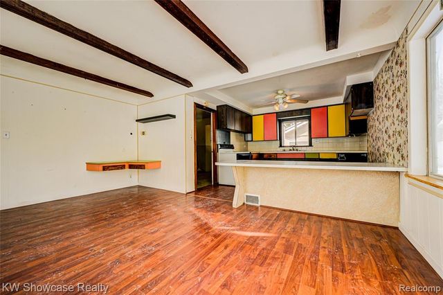 19443 Weyher Street, Livonia, MI 48152