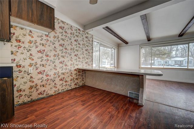 19443 Weyher Street, Livonia, MI 48152