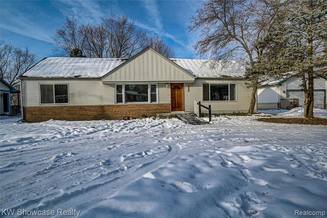 19443 Weyher Street, Livonia, MI 48152