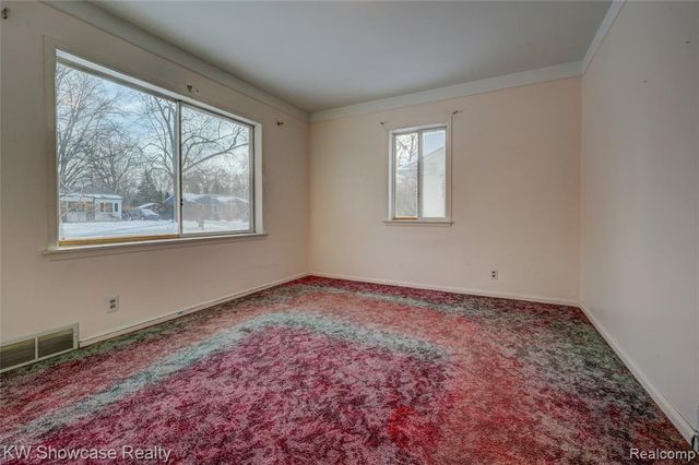 19443 Weyher Street, Livonia, MI 48152