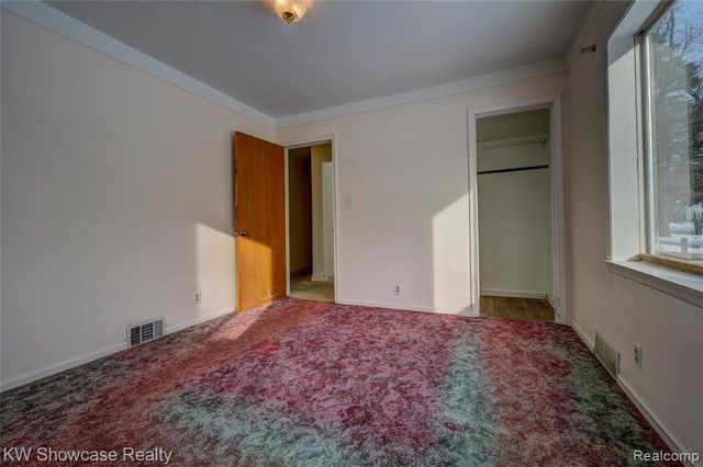 19443 Weyher Street, Livonia, MI 48152