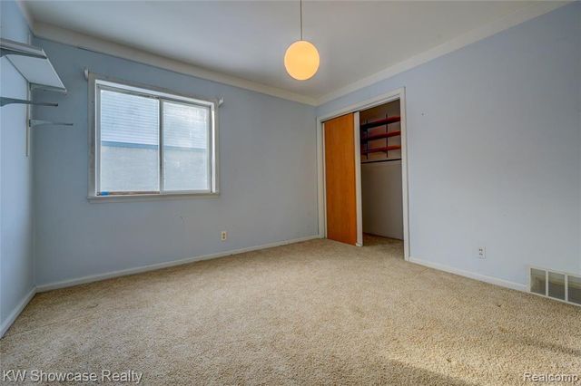 19443 Weyher Street, Livonia, MI 48152