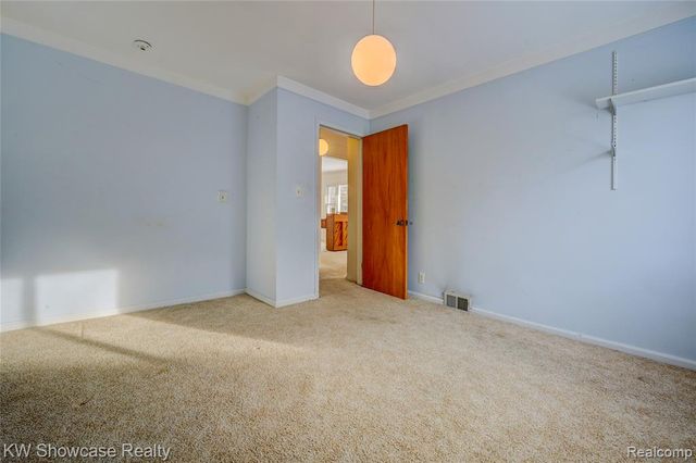 19443 Weyher Street, Livonia, MI 48152