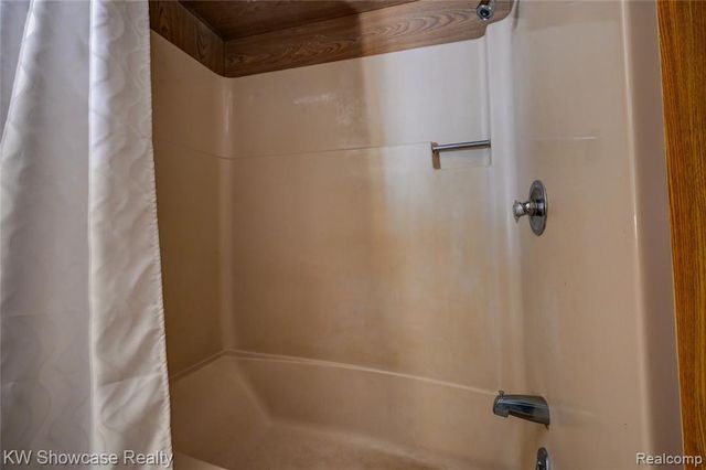 19443 Weyher Street, Livonia, MI 48152