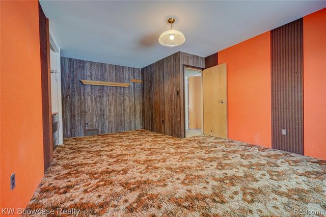 19443 Weyher Street, Livonia, MI 48152