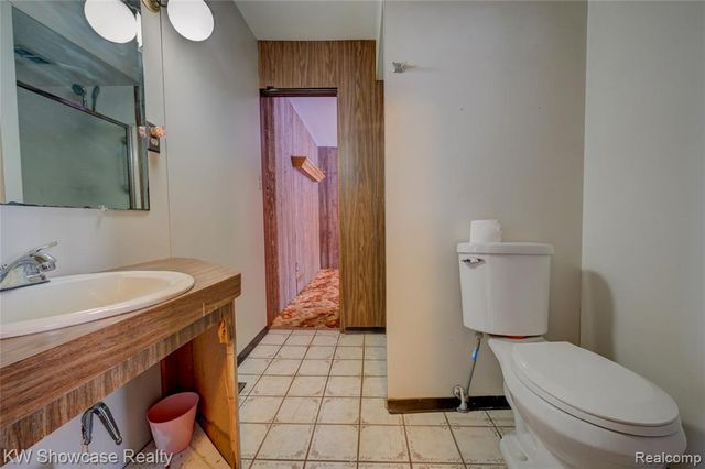 19443 Weyher Street, Livonia, MI 48152