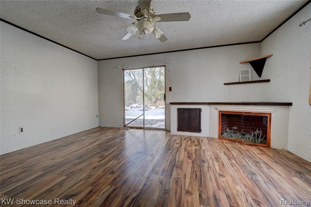 19443 Weyher Street, Livonia, MI 48152