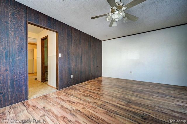 19443 Weyher Street, Livonia, MI 48152