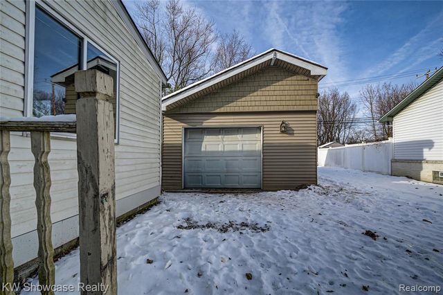 19443 Weyher Street, Livonia, MI 48152