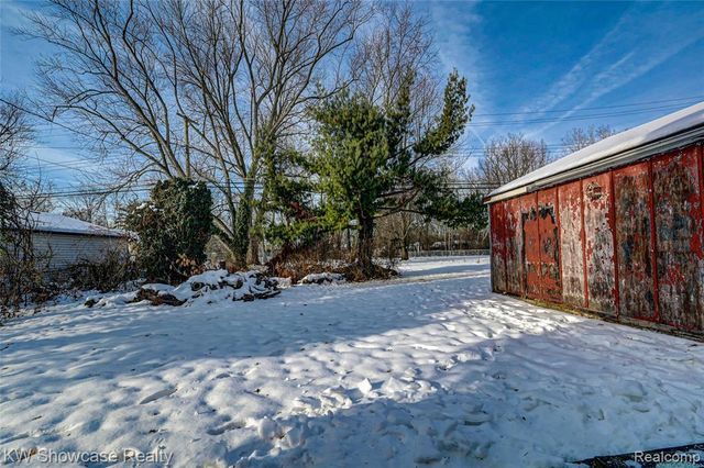 19443 Weyher Street, Livonia, MI 48152