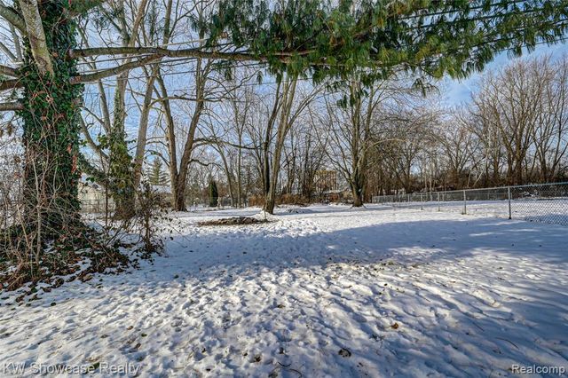 19443 Weyher Street, Livonia, MI 48152