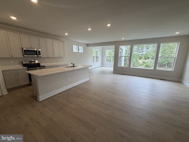 10071 SHENANDOAH LN, White Plains, MD 20695