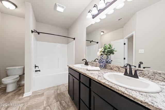 111 Saint Lucius Street, Youngsville, LA 70592