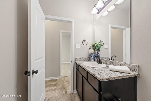 111 Saint Lucius Street, Youngsville, LA 70592