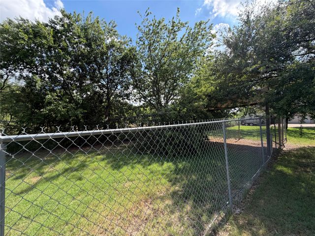 2117 Shorthorn Trail, Crowley, TX 76036