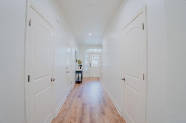 2241 N Sallee Court, Visalia, CA 93291