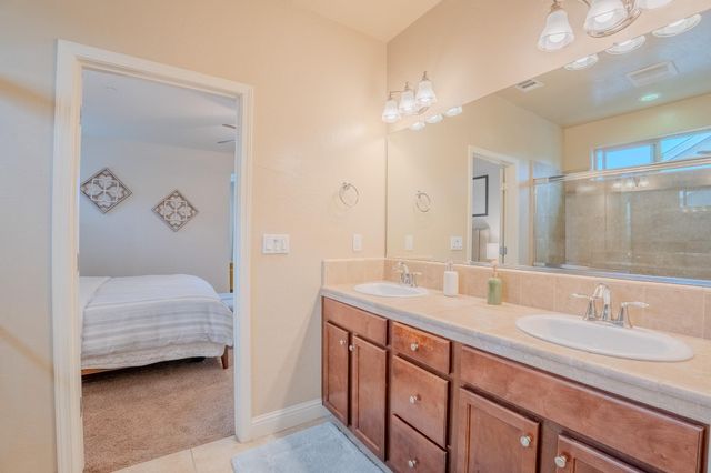 2241 N Sallee Court, Visalia, CA 93291