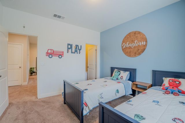 2241 N Sallee Court, Visalia, CA 93291