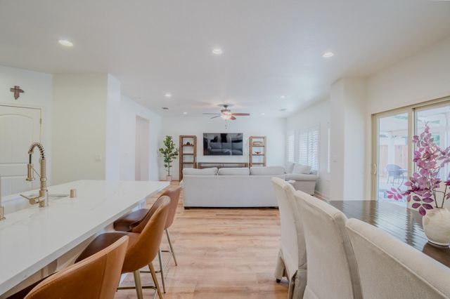 2241 N Sallee Court, Visalia, CA 93291