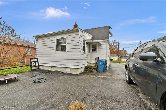 1863 E 37th Street, Lorain, OH 44055