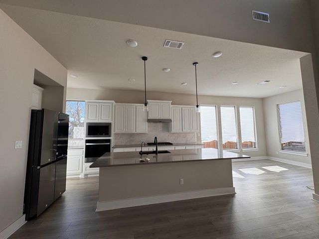 101 Texas Bluebonnet TRL, Georgetown, TX 78628
