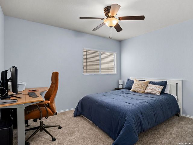 6814 Loma Secca, San Antonio, TX 78233