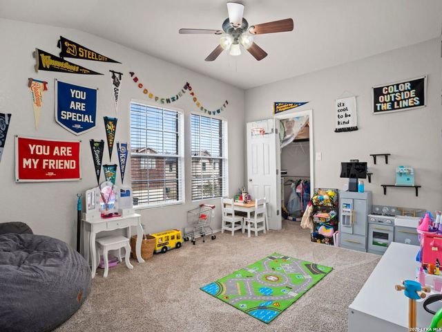 6814 Loma Secca, San Antonio, TX 78233