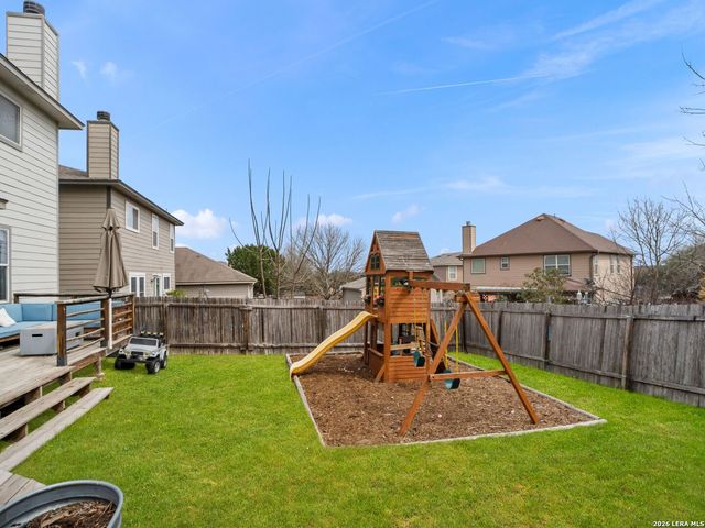 6814 Loma Secca, San Antonio, TX 78233