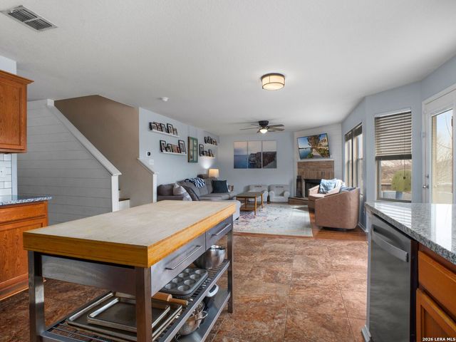 6814 Loma Secca, San Antonio, TX 78233