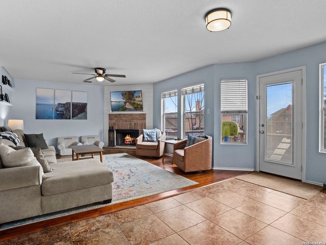 6814 Loma Secca, San Antonio, TX 78233