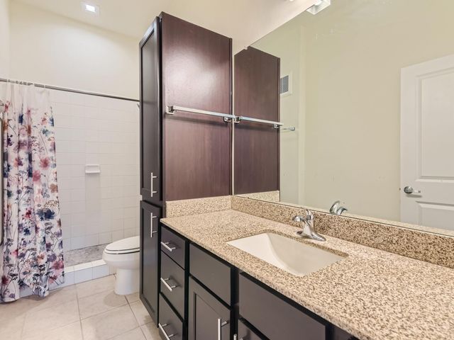 2400 Louis Henna BLVD 208, Round Rock, TX 78664