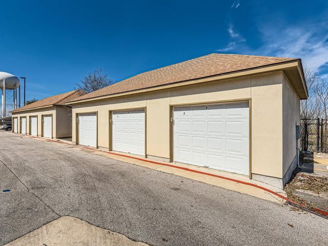 2400 Louis Henna BLVD 208, Round Rock, TX 78664