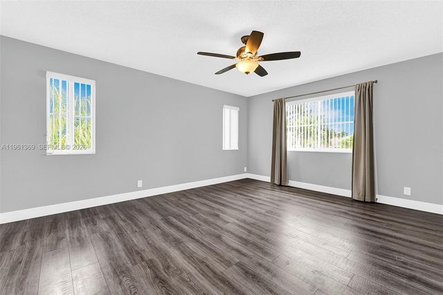 1518 Maple Dr 1518, Weston, FL 33327