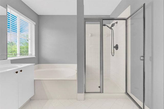 1518 Maple Dr 1518, Weston, FL 33327