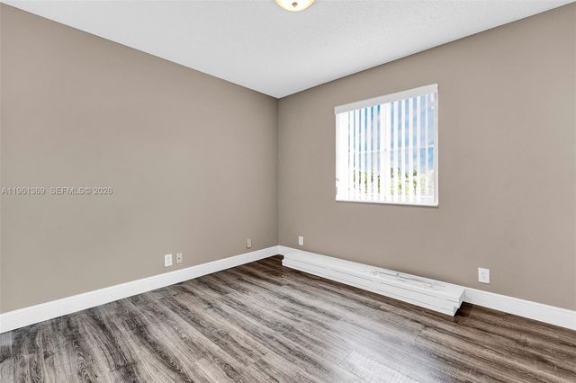 1518 Maple Dr 1518, Weston, FL 33327