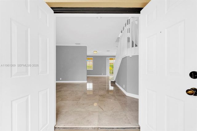 1518 Maple Dr 1518, Weston, FL 33327