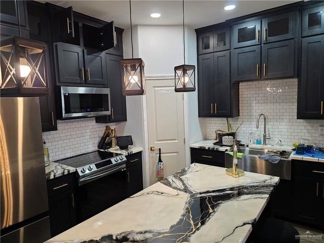 304 Abel Drive, Elsa, TX 78543