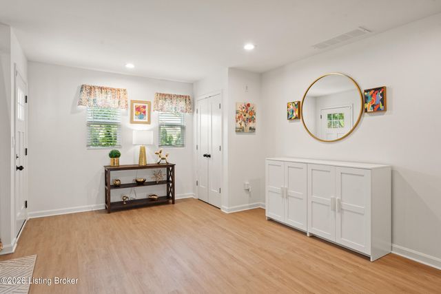 3135 Bushmill Park, Louisville, KY 40241