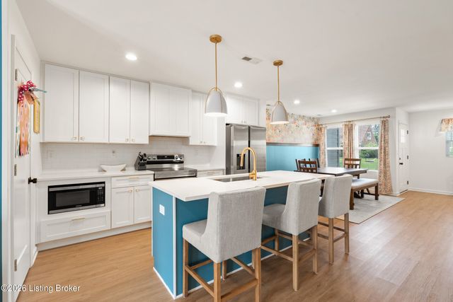 3135 Bushmill Park, Louisville, KY 40241