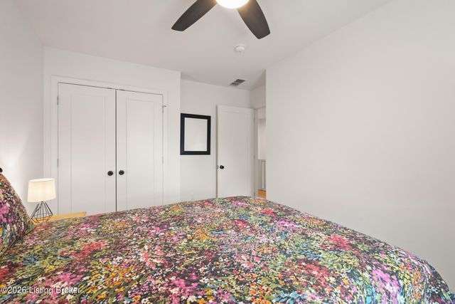 3135 Bushmill Park, Louisville, KY 40241