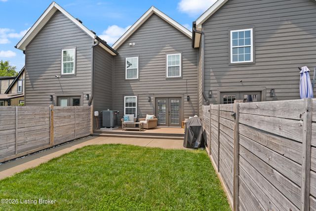 3135 Bushmill Park, Louisville, KY 40241