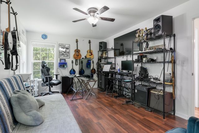 1555 Heller Rdg, Spring Hill, TN 37174