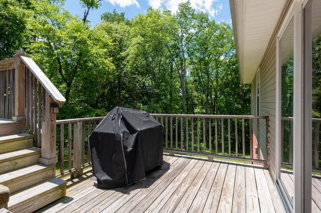 1555 Heller Rdg, Spring Hill, TN 37174
