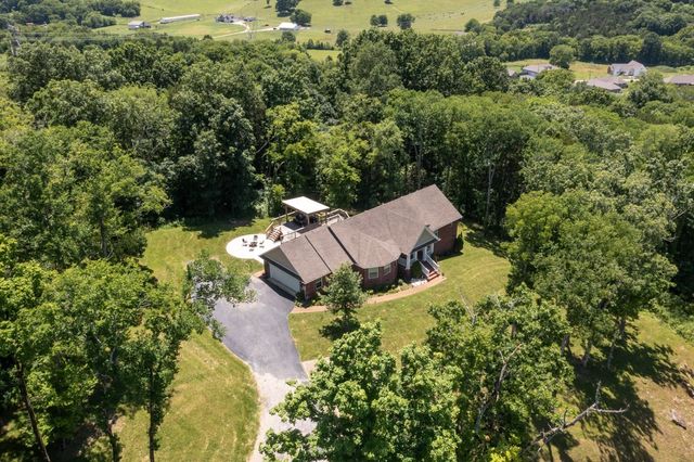 1555 Heller Rdg, Spring Hill, TN 37174